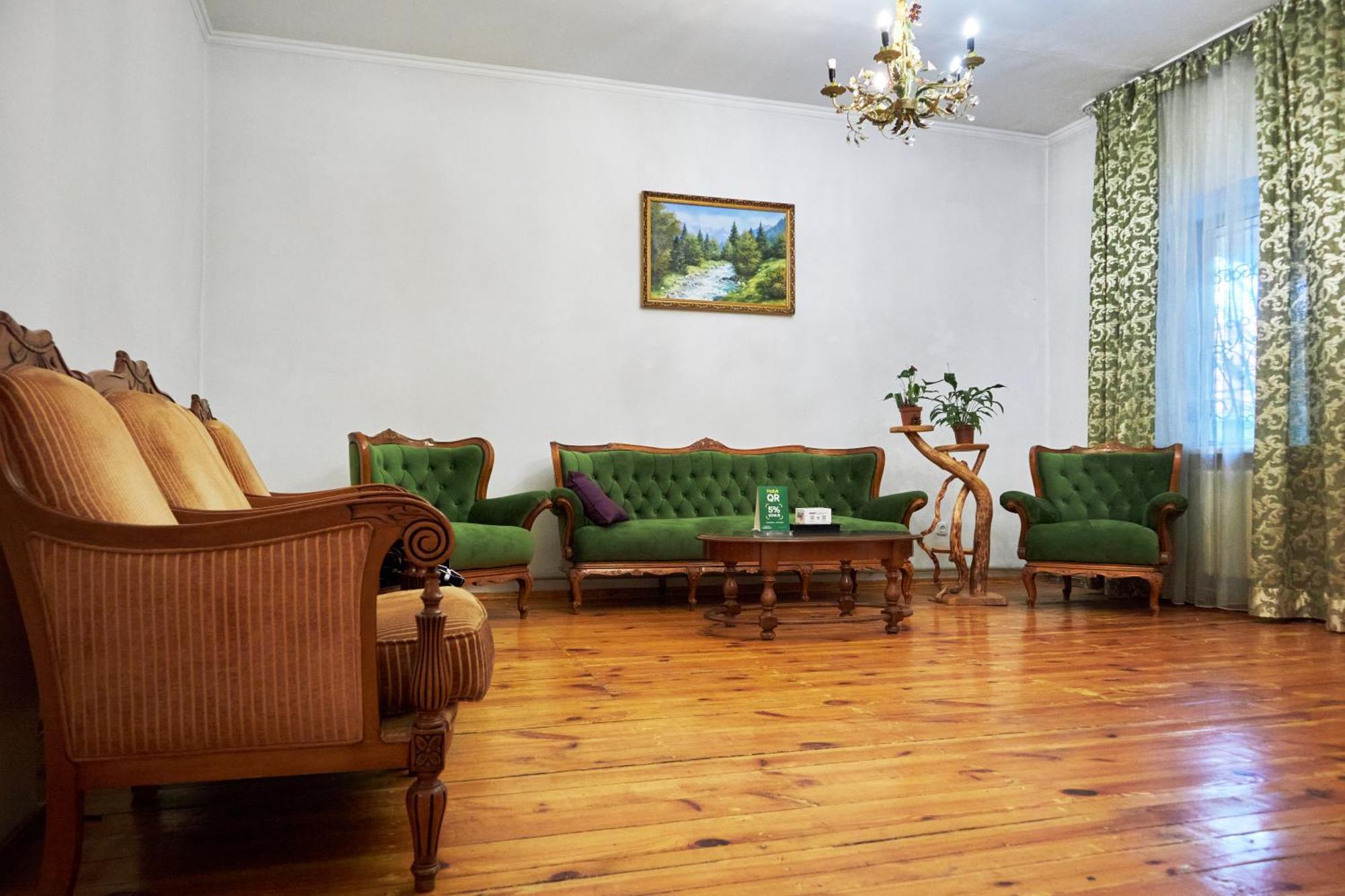 Sweet Vibe Hotel Alma-Ata Buitenkant foto
